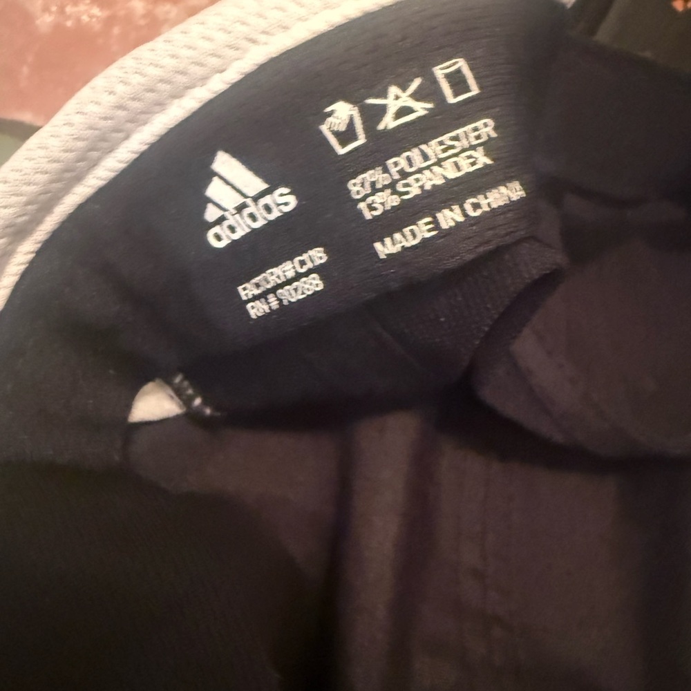 Adidas hat - Picture 4 of 4